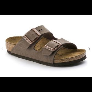 Brand new Birkenstock’s kids (with tags)